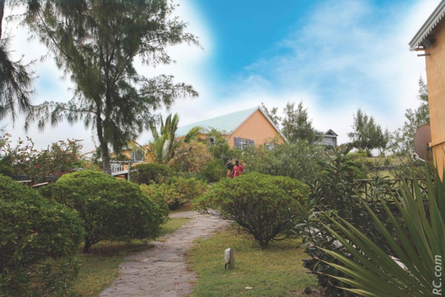 La Belle Rodriguaise: Nicolas Hulot, fidèle parmi les fidèles... La Belle Rodriguaise: Nicolas Hulot, fidèle parmi les fidèles...