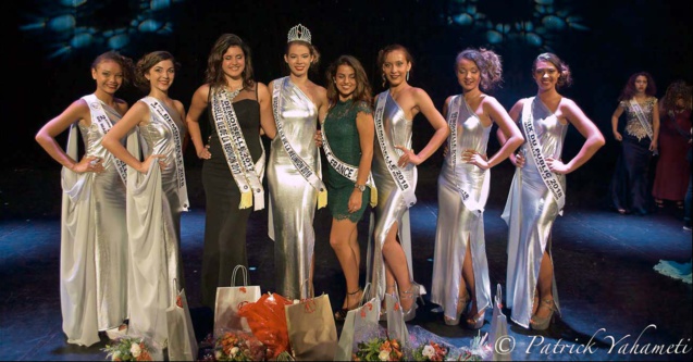 Avec Anaïs Montbel-Fontaine et Fatima Hoarau Avec Anaïs Montbel-Fontaine et Fatima Hoarau