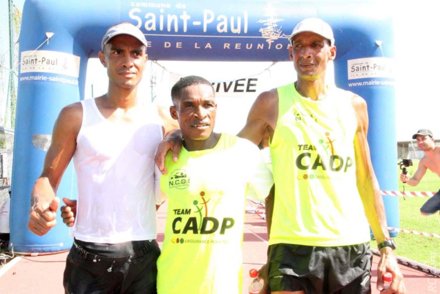 Mohamed Safoui, vainqueur des 28km, et ses dauphins : Jacky Leveneur et Léopold Cuvelier