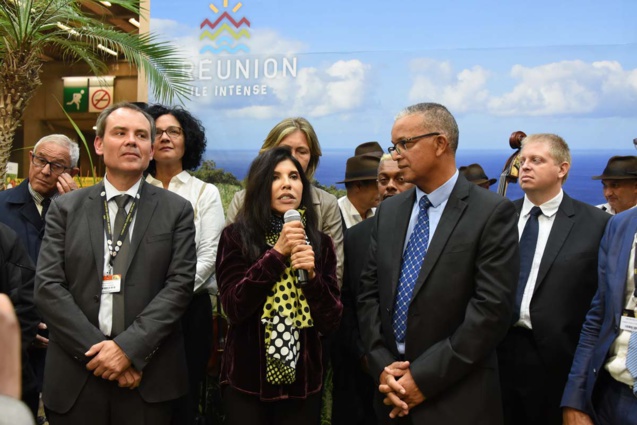 Nassimah Dindar a chaleureusement félicité tous les exposants et les organisateurs qui ont réalisé le grand pavillon réunionnais