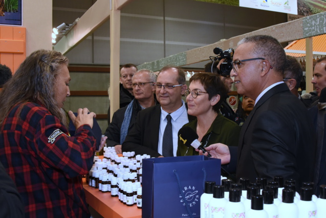 Salon de l'Agriculture 2018: la Ministre des Outre-mer en visite