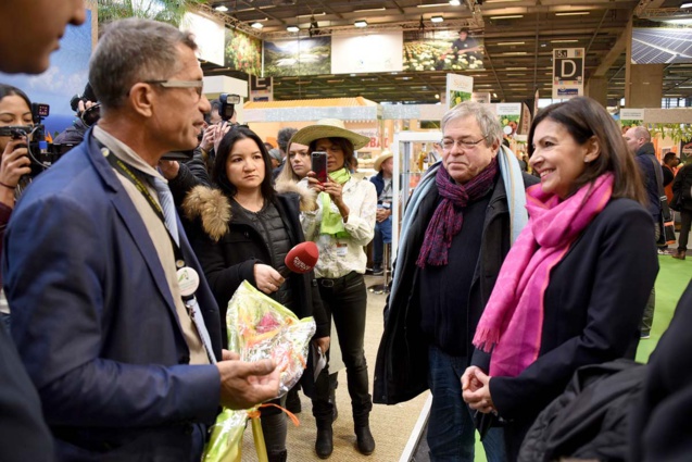Anne Hidalgo, la maire de Paris, reçue par Jean-Bernard Gonthier, président de la Chambre d’Agriculture de La Réunion