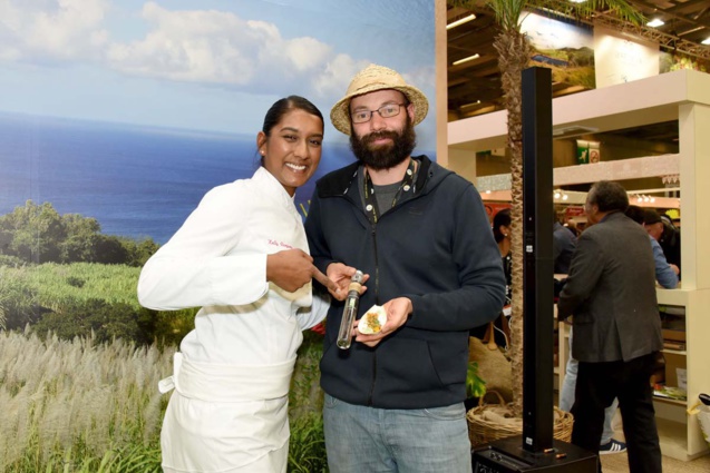 Kelly révèle un secret : elle a utilisé la vanille de Geoffrey Leichnig (Ti Planterre) Kelly révèle un secret : elle a utilisé la vanille de Geoffrey Leichnig (Ti Planterre)