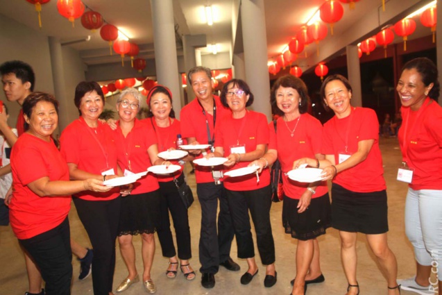 Jac-Alain et quelques bénévoles. En tout cas il était bien entouré... Jac-Alain et quelques bénévoles. En tout cas il était bien entouré...