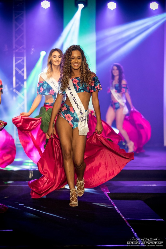 Cécile en maillot de bain Cécile en maillot de bain