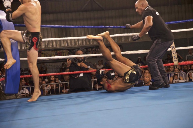 1contrôlable 4: les Thaïlandais dominent les débats 1contrôlable 4: les Thaïlandais dominent les débats