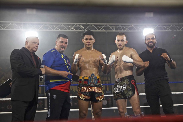 1contrôlable 4: les Thaïlandais dominent les débats 1contrôlable 4: les Thaïlandais dominent les débats