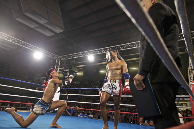 1contrôlable 4: les Thaïlandais dominent les débats 1contrôlable 4: les Thaïlandais dominent les débats