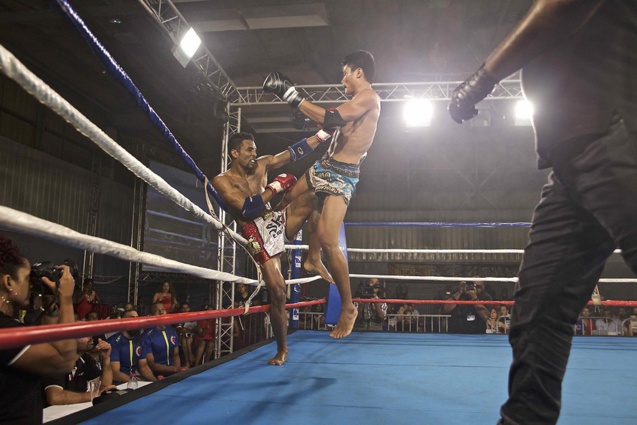 1contrôlable 4: les Thaïlandais dominent les débats 1contrôlable 4: les Thaïlandais dominent les débats