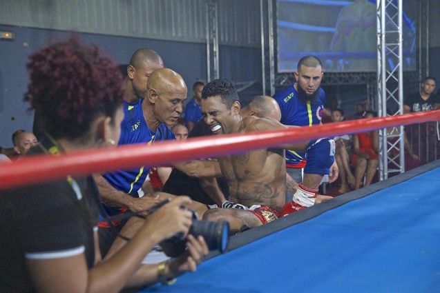 1contrôlable 4: les Thaïlandais dominent les débats 1contrôlable 4: les Thaïlandais dominent les débats