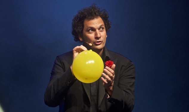 Eric Antoine, la magie au Téat Champ Fleuri