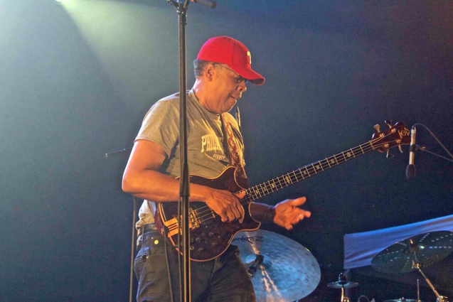 Stanley Clarke en concert à la Ravine Saint-Leu
