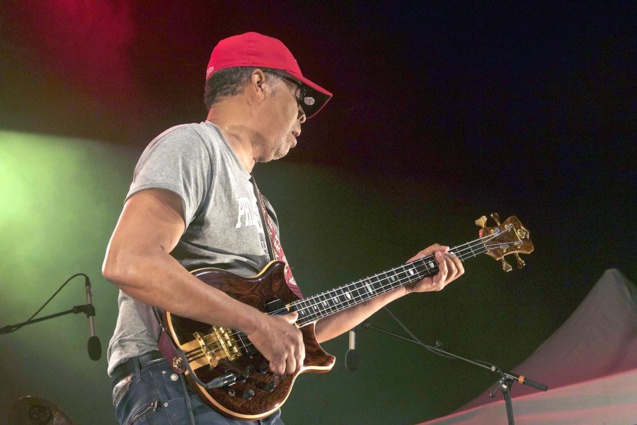 Stanley Clarke en concert à la Ravine Saint-Leu