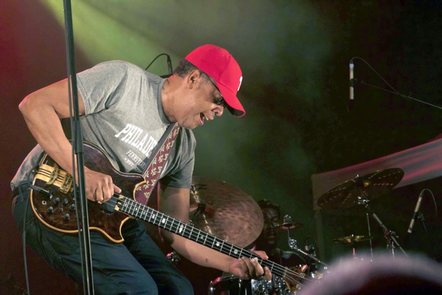 Stanley Clarke en concert à la Ravine Saint-Leu