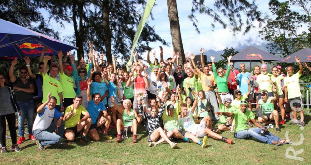 Le 1er championnat de la Réunion du Km Verticale fêté comme il se doit par des coureurs conquis Le 1er championnat de la Réunion du Km Verticale fêté comme il se doit par des coureurs conquis