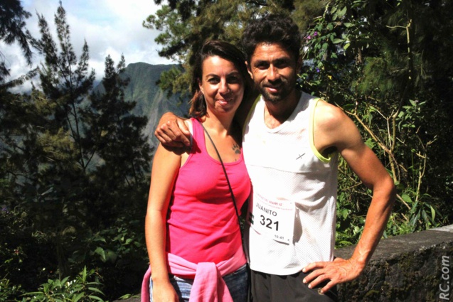 Les félicitations de Madame à son champion. Les félicitations de Madame à son champion.