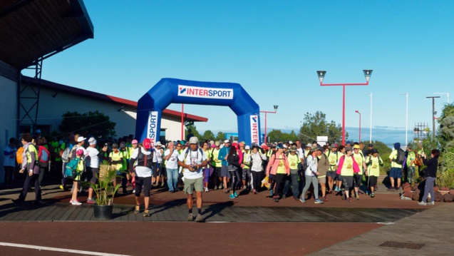 Le soleil est au rendez-vous et tout le monde démarre le coeur joyeux Le soleil est au rendez-vous et tout le monde démarre le coeur joyeux