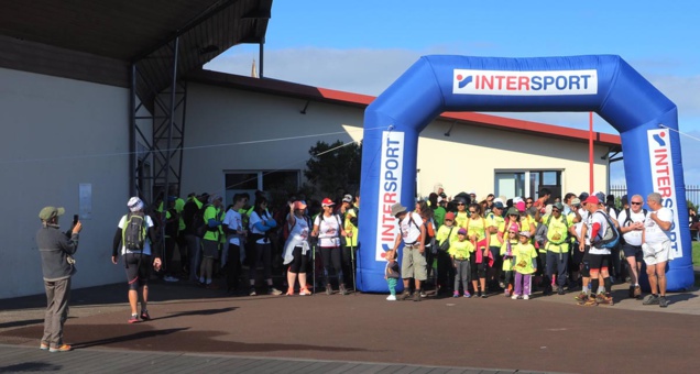 Les petits devant, les plus grands derrière Les petits devant, les plus grands derrière