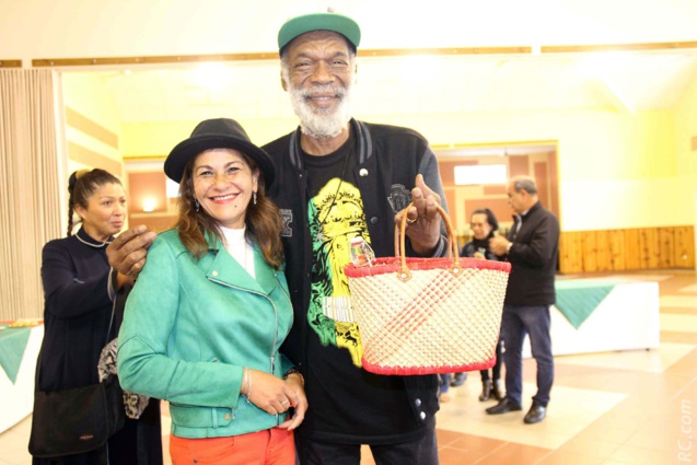 Roselyne Dubard, responsable du protocole à la mairie de la Plaine des Palmistes, et Anthony Gussie