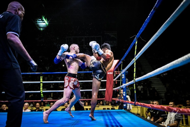 Xtrem Fight au Petit Stade de l'Est: photos exclusives