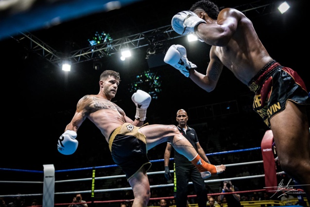 Xtrem Fight au Petit Stade de l'Est: photos exclusives