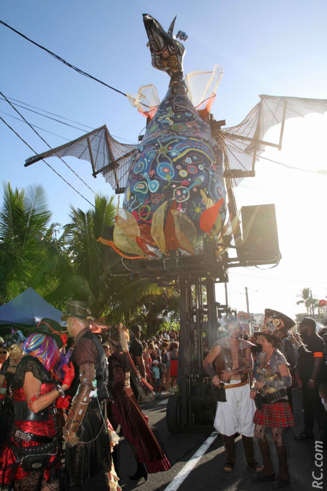 Le Roi Dodo au dessus de la mêlée Le Roi Dodo au dessus de la mêlée