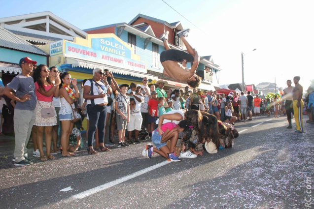 De la haute voltige sur un tapis de confettis