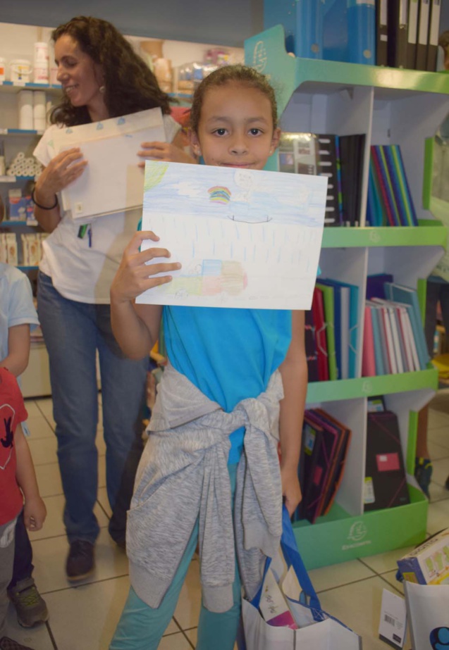 Concours de dessin à la Librairie Gérard: les photos