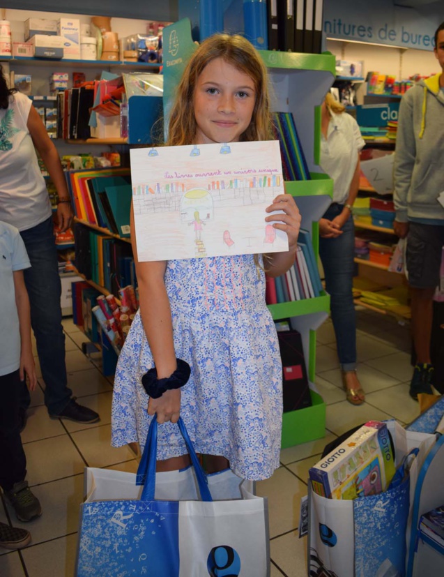 Concours de dessin à la Librairie Gérard: les photos