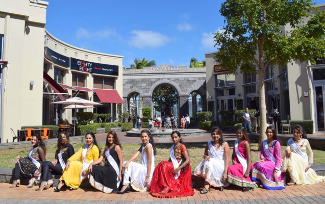 Les candidates au centre commercial de Bagatelle Les candidates au centre commercial de Bagatelle