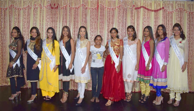 Avec Wendy Ramdharry, la chorégraphe Avec Wendy Ramdharry, la chorégraphe