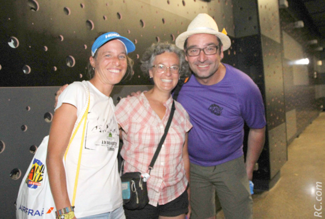 Audrey, Mme Antoine Guillon et Ludovic Collet, l'animateur officiel du Grand Raid