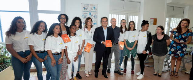 Didier Robert au Lycée des Avirons Didier Robert au Lycée des Avirons