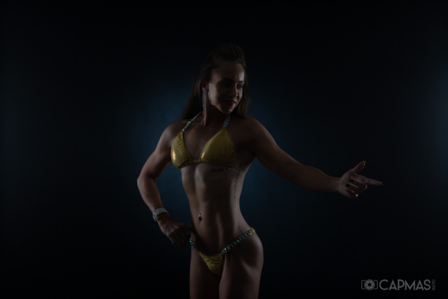 Lucie Folio, un corps sculpté (photo Laurent Capmas) Lucie Folio, un corps sculpté (photo Laurent Capmas)