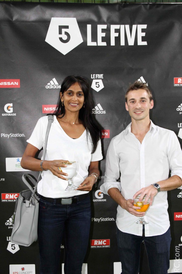 Le Groupe Le Five de Saint-Louis: du foot en indoor et du padel en outdoor Le Groupe Le Five de Saint-Louis: du foot en indoor et du padel en outdoor