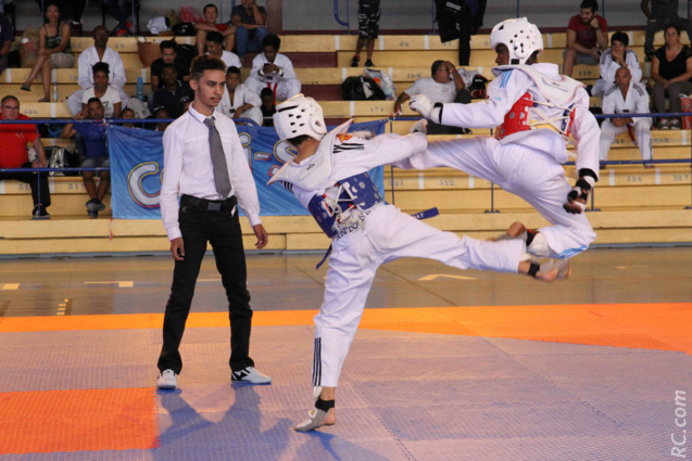 Vous avez dit karaté volant ? Vous avez dit karaté volant ?