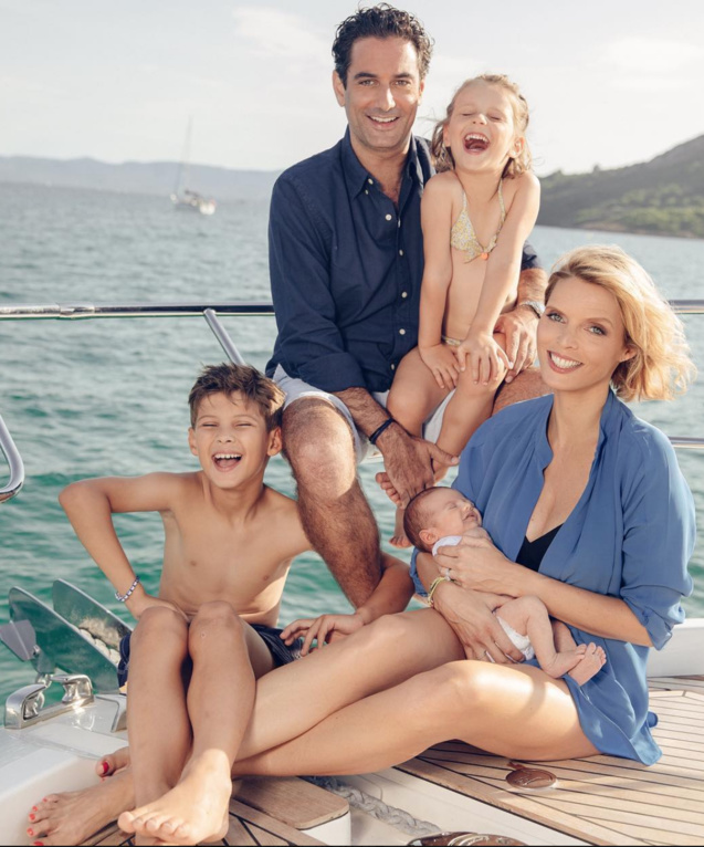 Sylvie Tellier avec son époux Laurent, Oscar, Margaux et Romeo: une belle famille!
