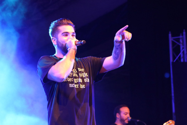 Kendji Girac en concert à Miel Vert: les photos
