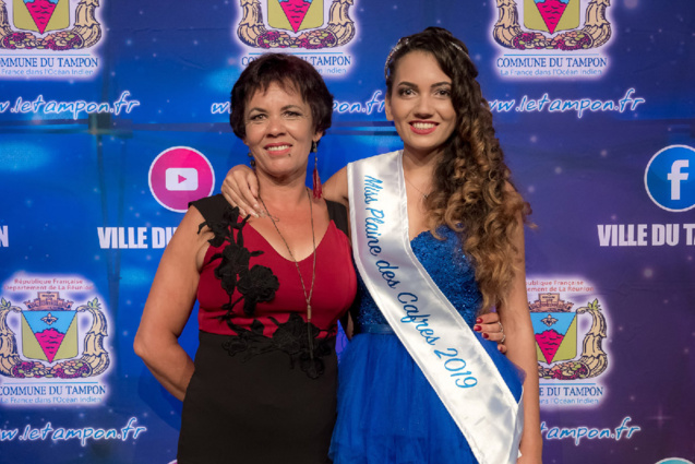 Anne-Laure et sa mère Anne-Laure et sa mère