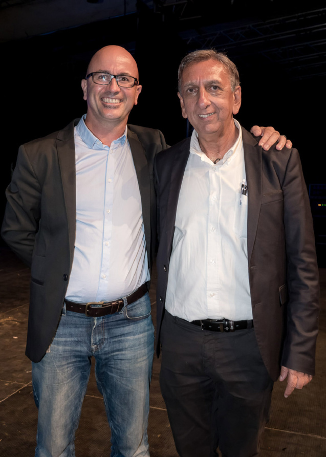 Jean-Max Payet, directeur du Marché de gros de Saint-Pierre, et Aziz Patel