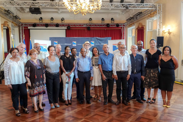 Gilbert Annette et les élus municicpaux Gilbert Annette et les élus municicpaux