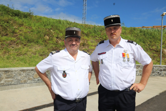 Hommage au sapeur pompier l'adjudant Jessy Eve Hommage au sapeur pompier l'adjudant Jessy Eve