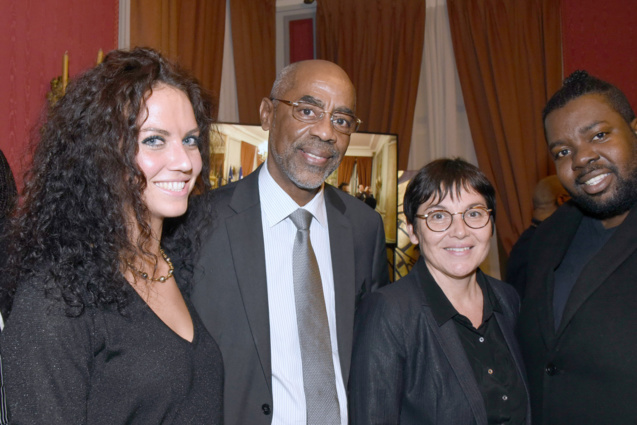 Virginie Prufer, attachée parlementaire, Maurice Antiste, sénateur de la Martinique, Annick Girardin, et Wilfred Dale, collaborateur au Sénat Virginie Prufer, attachée parlementaire, Maurice Antiste, sénateur de la Martinique, Annick Girardin, et Wilfred Dale, collaborateur au Sénat