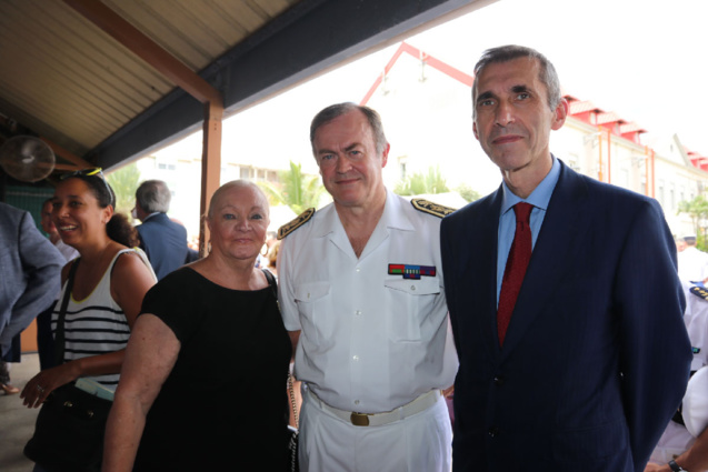 Aude Palant-Vergoz, Amaury de Saint-Quentin, et Eric Tuffery, procureur de la République de Saint-Denis