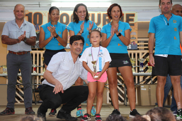 Le maire de l’Entre-Deux Bachil Valy félicite les jeunes lauréats Le maire de l’Entre-Deux Bachil Valy félicite les jeunes lauréats
