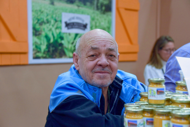 Le célèbre Mémé Rivière (La Maison du Curcuma) Le célèbre Mémé Rivière (La Maison du Curcuma)