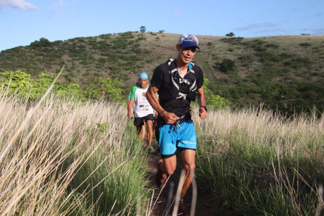 Gilles souffre sous le soleil, mais Gilles avance