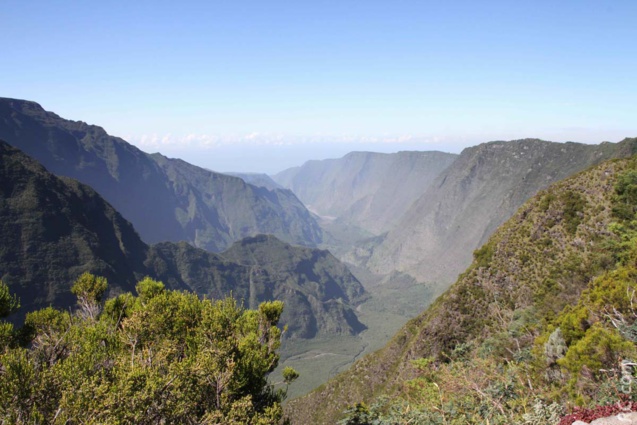 Vue panoramique sur la Rivière des Remparts à partir du belvédère Vue panoramique sur la Rivière des Remparts à partir du belvédère