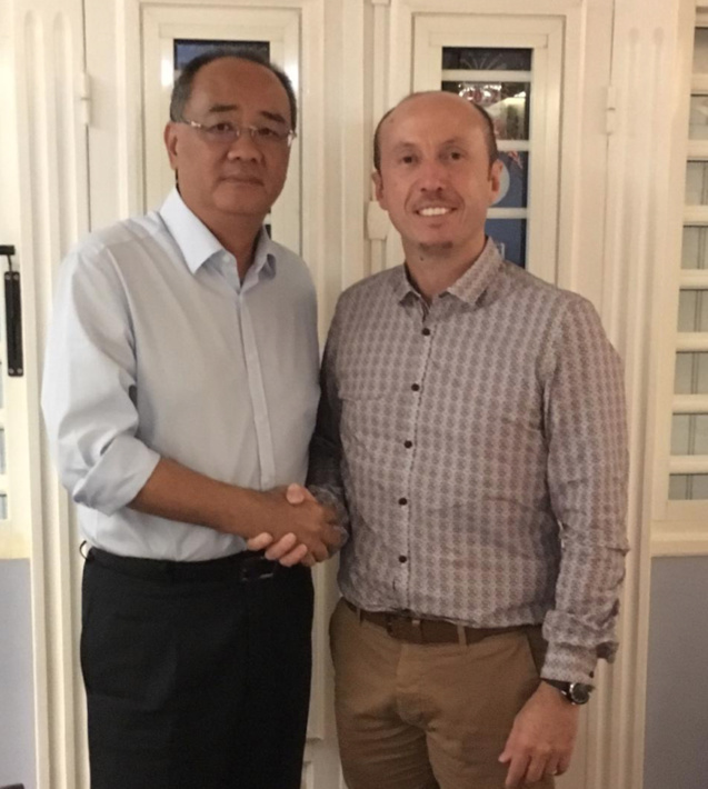 Eric Leung et Dominique Vienne, passage de témoin Eric Leung et Dominique Vienne, passage de témoin