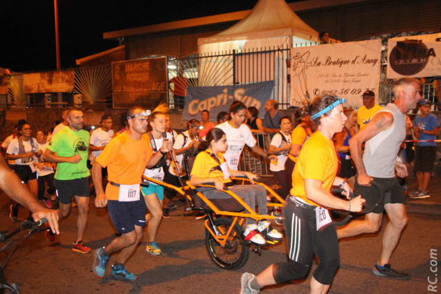 Deux joëlettes de l'IMS de la Fondation Père Favron ont activement participé à ces 10 km